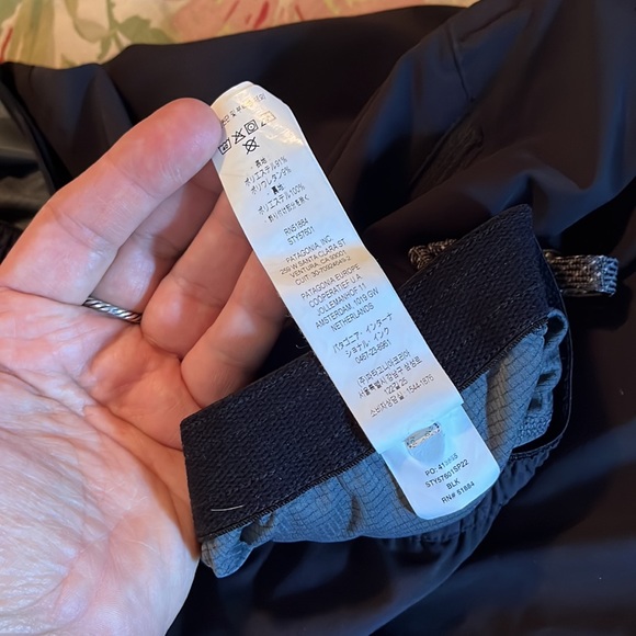 PATAGONIA size Large Board Short Swim Trunk Classic Black Lined Pockets $69 NEW - Picture 12 of 16